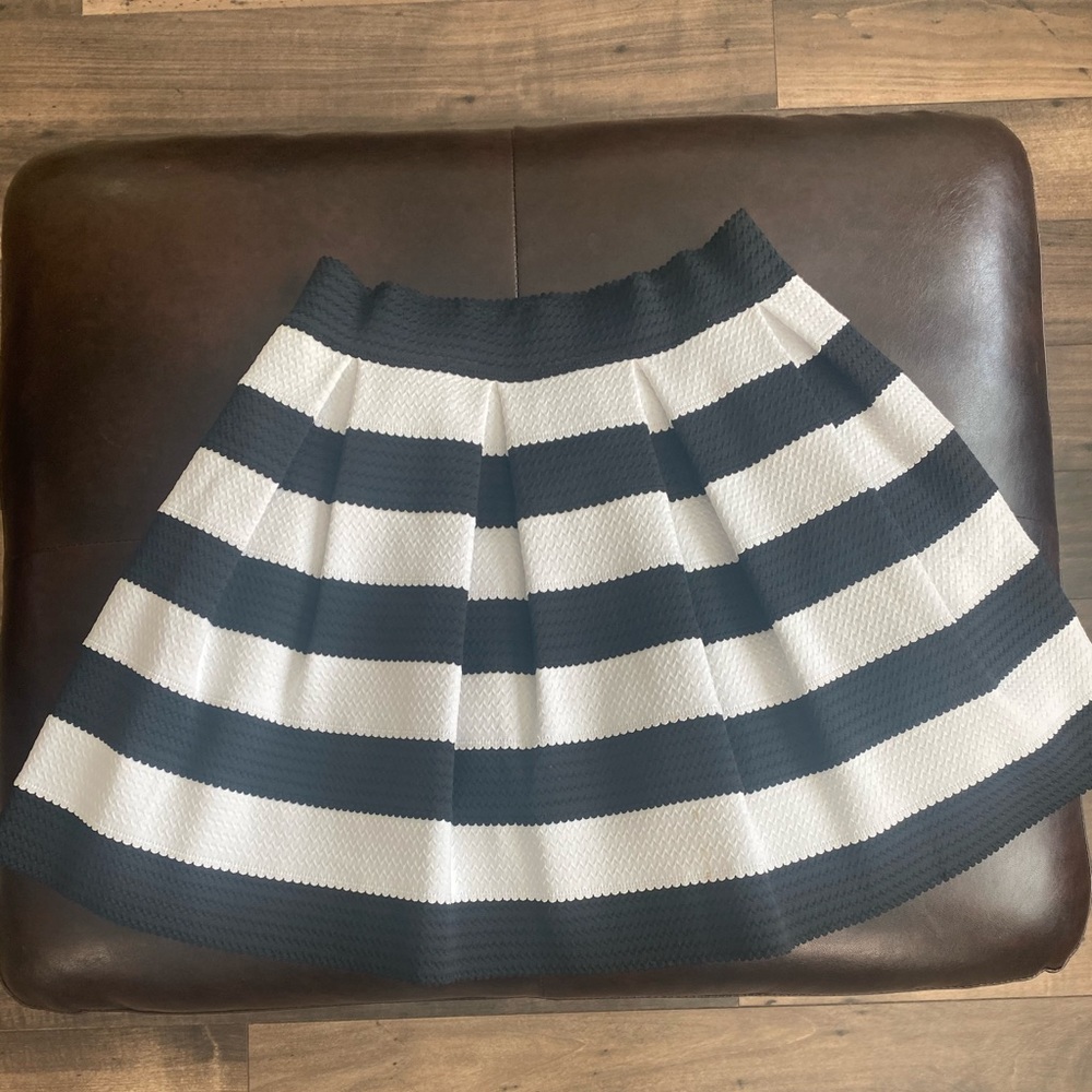 Pleated Skirt: 4 colors available